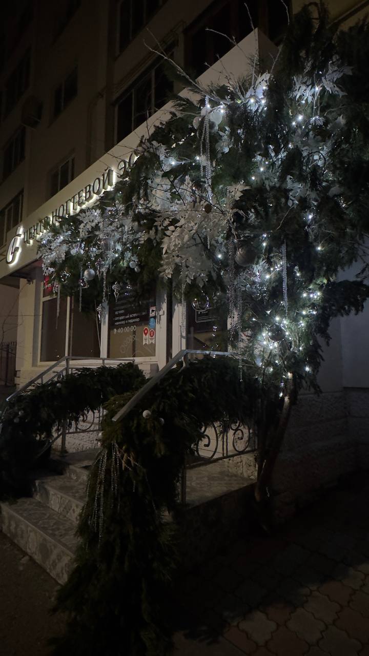 Готовы к празднику: в нашем салоне — новогодняя уютная атмосфера!